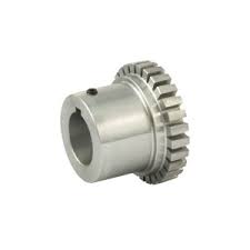 704643
